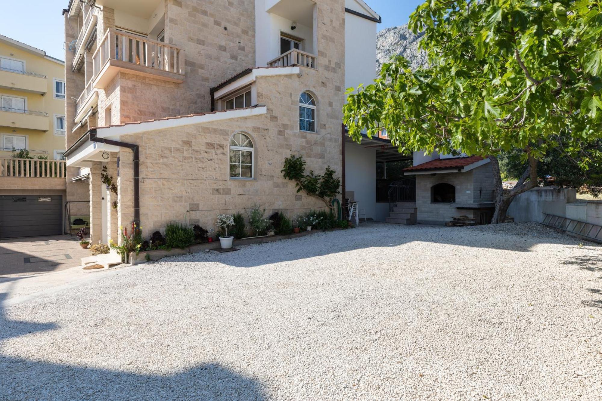 Apartments By The Sea Duce, Omis - 5973 エクステリア 写真