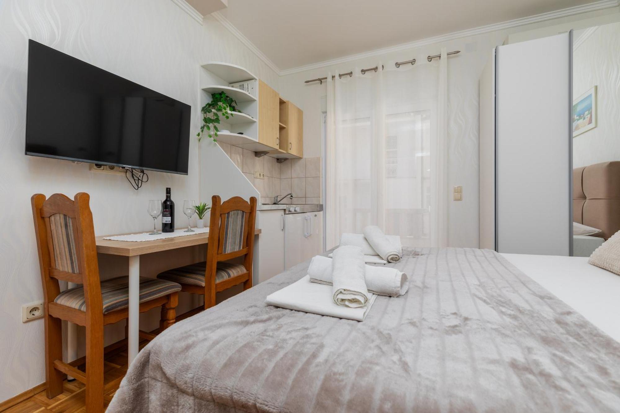 Apartments By The Sea Duce, Omis - 5973 部屋 写真